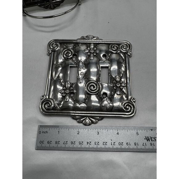 Brighton Set Of 2 Heart Wall Light Switch plate cover Silver Color Rare - Picture 7 of 8